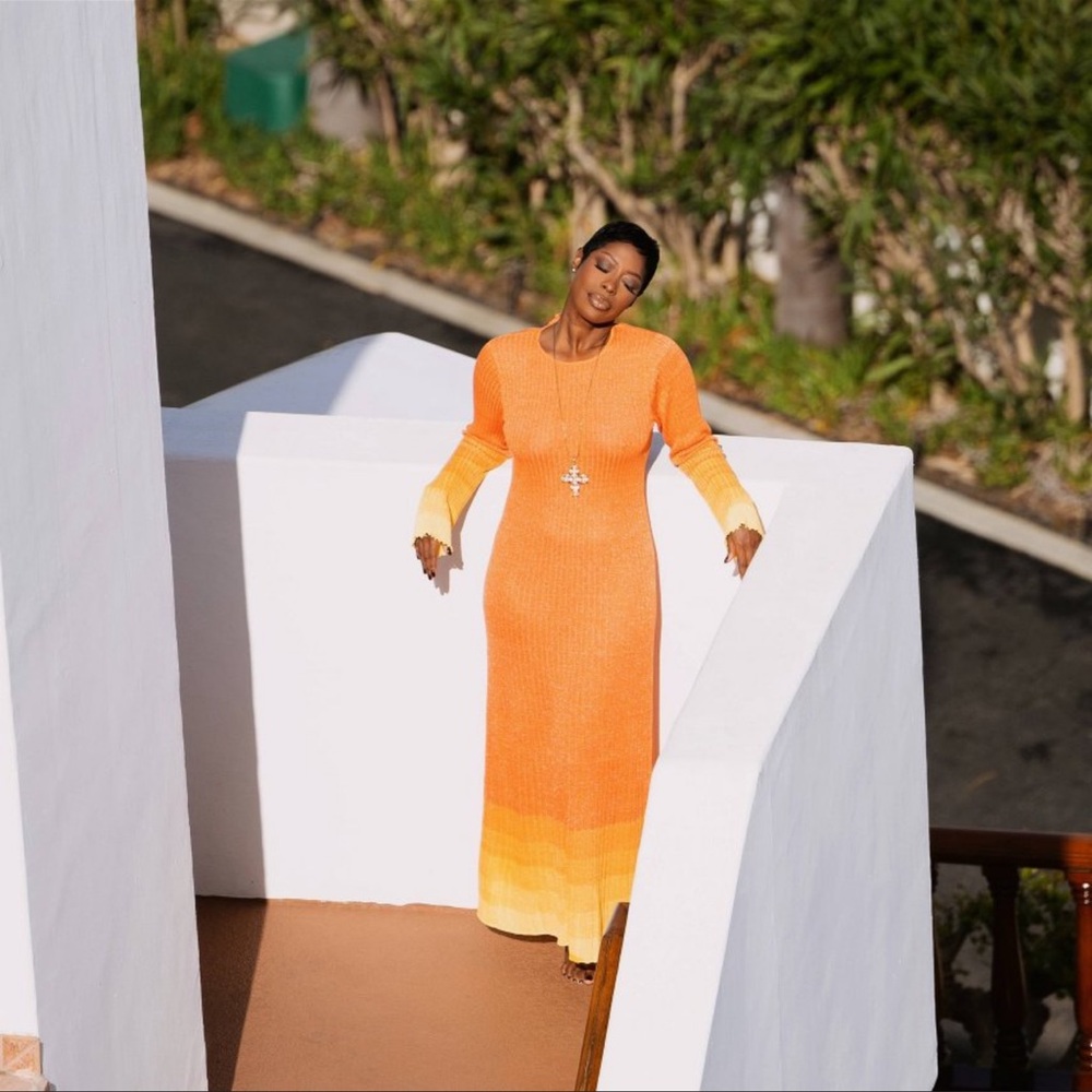 Jenee Naylor x target future collective orange ombré - Picture 3 of 4